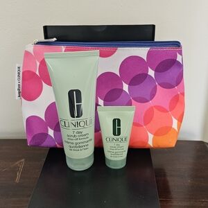 Clinique + Kapitza Collab Cosmetic Bag & 2 Pc Daily Dullness Scrub Cream